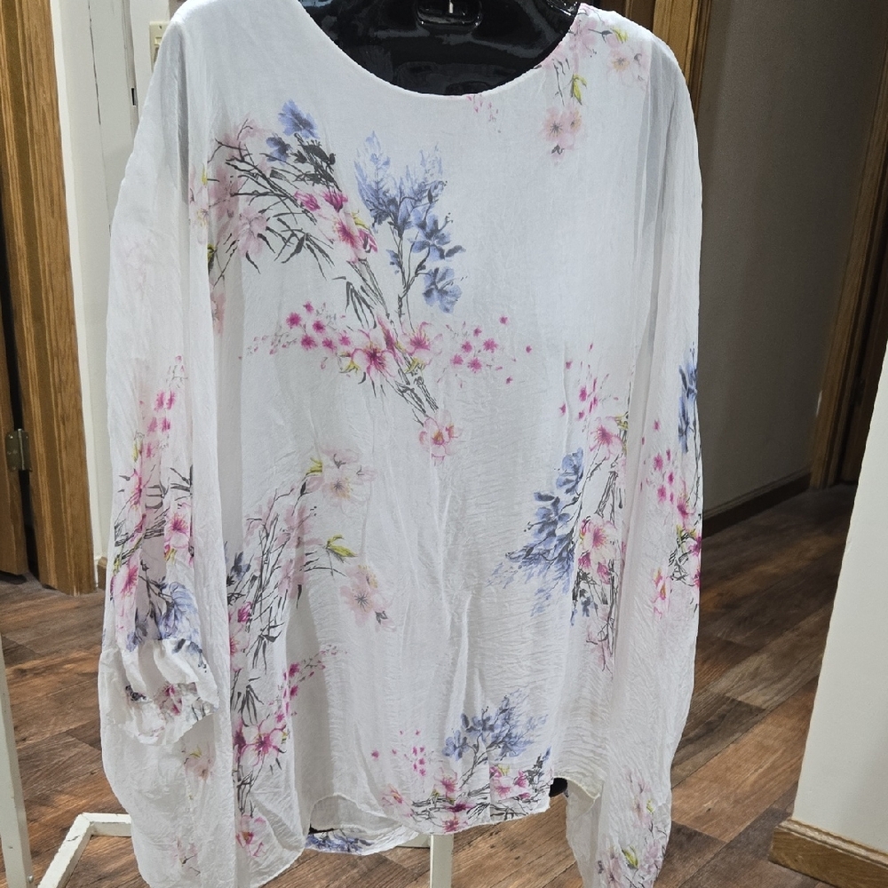 Floral Print Women's Blouse - White and Pink